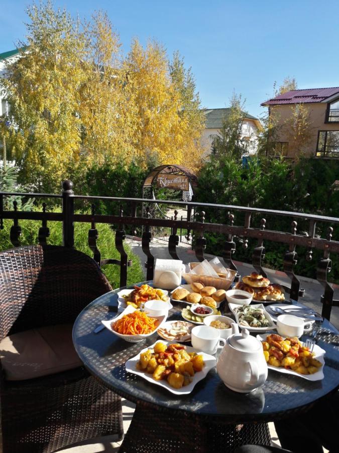 Kristall Hotel Бостері Екстер'єр фото
