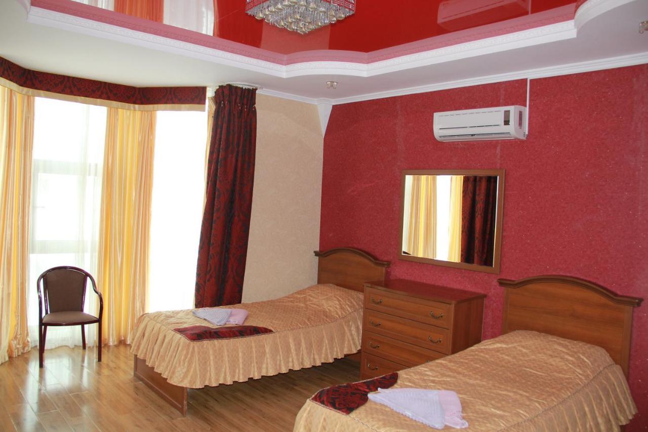 Kristall Hotel Бостері Екстер'єр фото