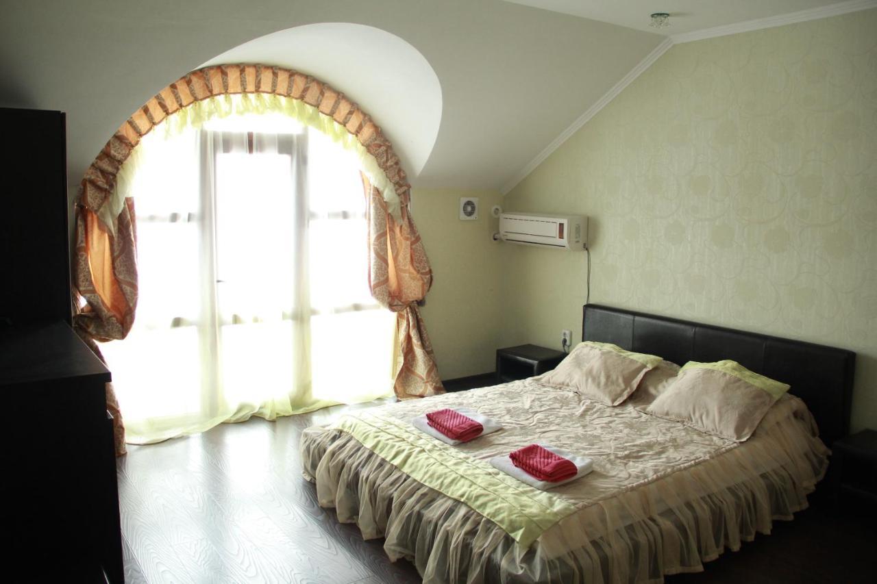 Kristall Hotel Бостері Екстер'єр фото