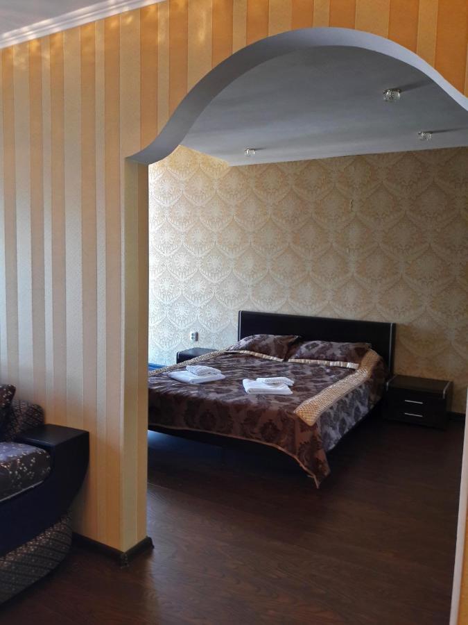 Kristall Hotel Бостері Екстер'єр фото